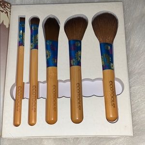 *NEVER USED* 5 piece set of Ecotools